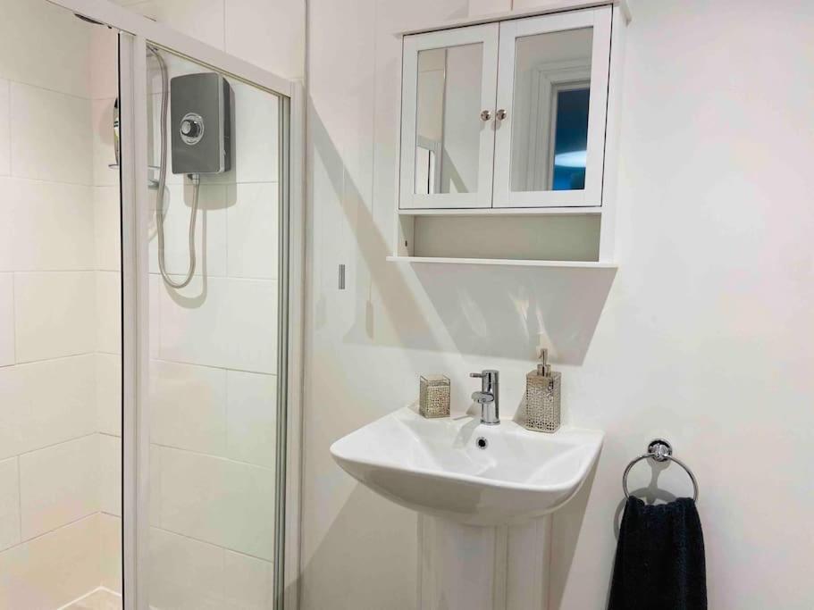 The Mill Stylish Rural Apartment With Beautiful Views Welsh Newton Common Eksteriør bilde