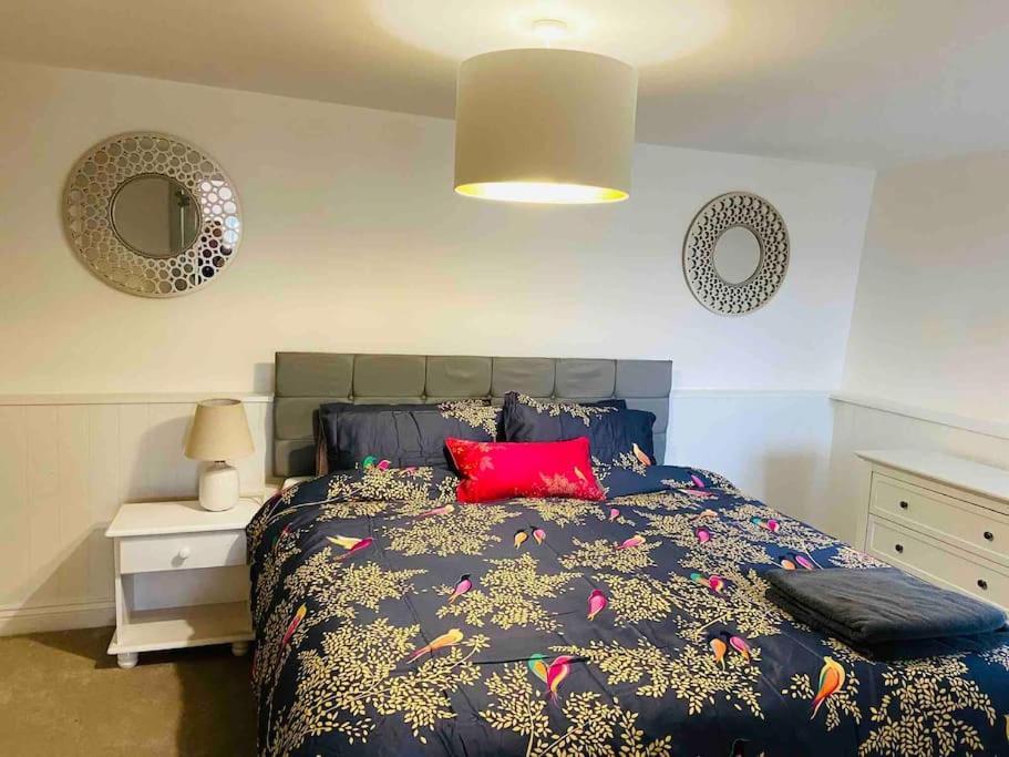 The Mill Stylish Rural Apartment With Beautiful Views Welsh Newton Common Eksteriør bilde